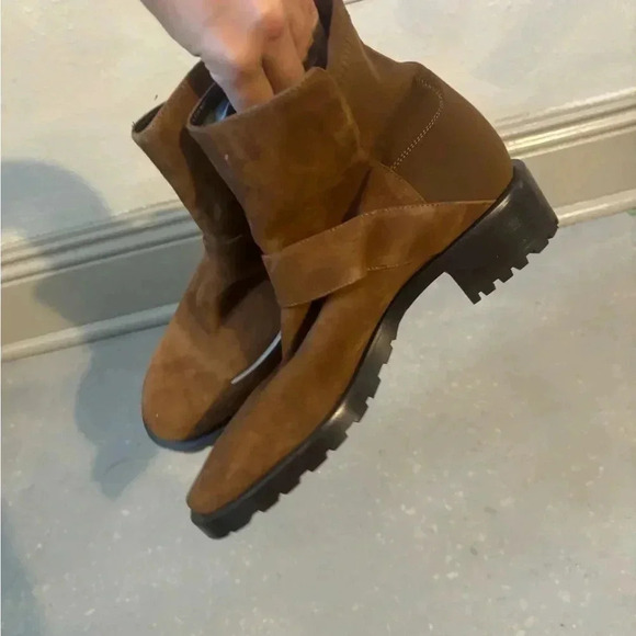 STUART WEITZMAN
Luxering Booties - Picture 8 of 10